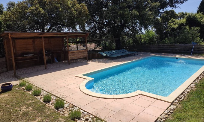 Saint-Alexandre Casa | tipo completo, piscina privada, entre Aviñón y Uzes, auténtica Provenza Mas