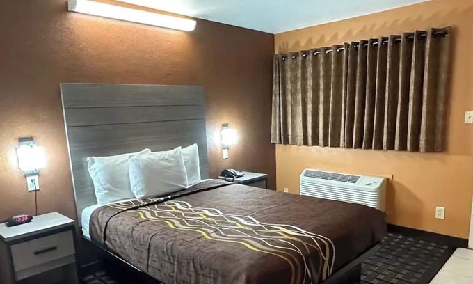 Victorville Casa | Full Property New Corral Motel - 3 Bedrooms