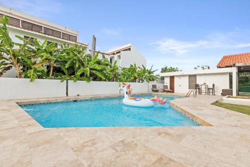 Punta Las Marias Apartamento | Full-Service Villa with Driver, Meals, Pool