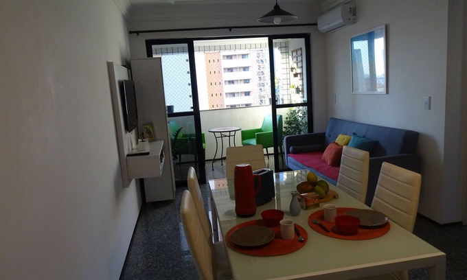 Fortaleza Apartamento | Fully air-conditioned apartment in Meireles, 350 meters from the Fortaleza coast.