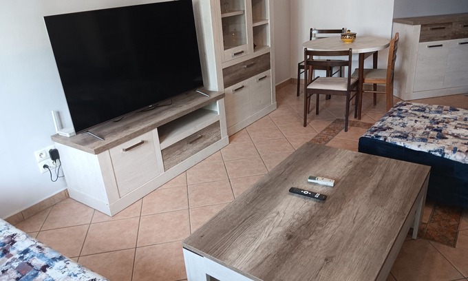 Agadir Bay Apartamento | Luxury apartment with air-conditioning, swimming pool, 10-minute walk from the beach.