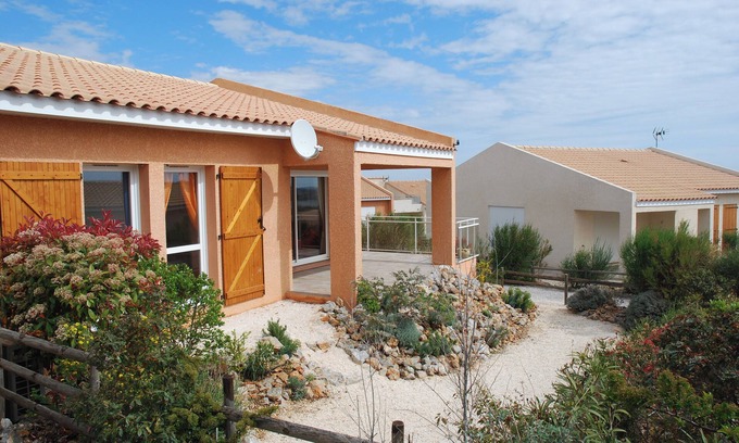 Fitou Villa | Villa con aire acondicionado, piscinas, wifi, vistas al mar Mediterráneo