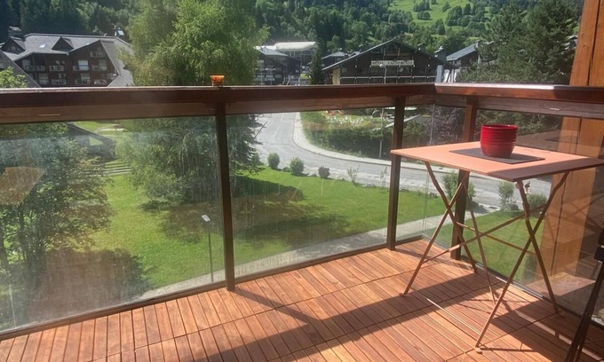 Les Contamines-Montjoie Apartamento | Fully-equipped apartment 5 minutes from skiing and hiking, in the heart of the Hameau du Lay!