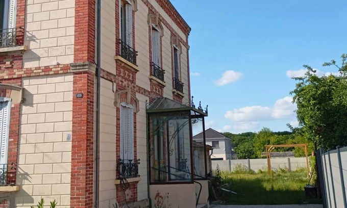 Romilly-sur-Seine Casa | Fully equipped house near train station and town center
