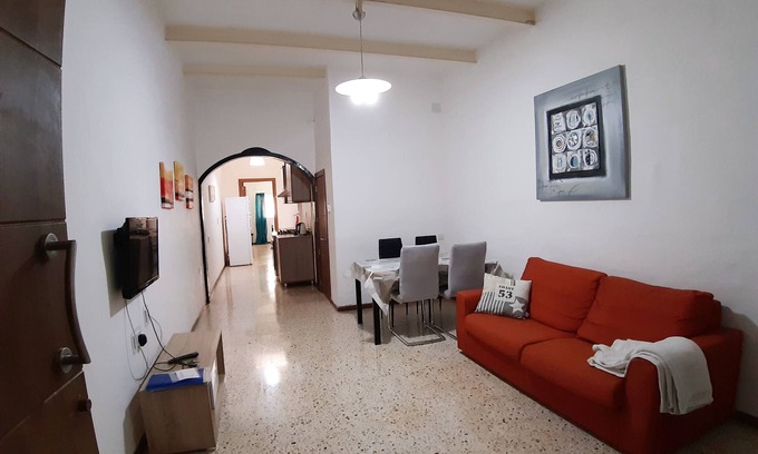 St. Julian's Apartamento | San Julián Ubicado cerca del mar, escuelas de inglés y Paceville.