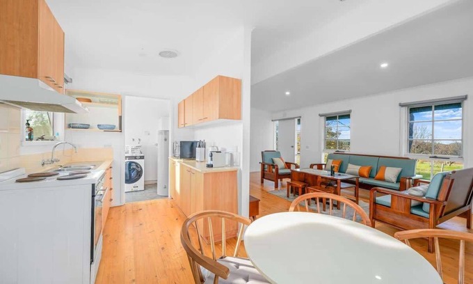 Balnarring Cabaña | Fully Equipped Balnarring Cottage for 4 w pool
