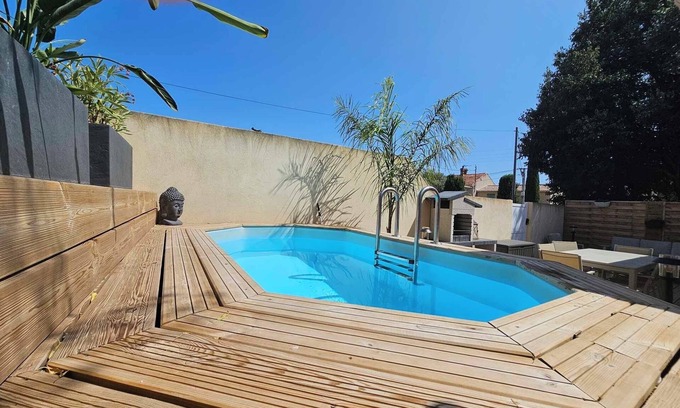 Toulon Casa | Fully-equipped Type 2 house with swimming pool and outdoor terrace.