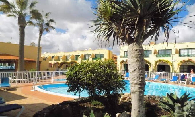 Caleta de Fuste Apartamento | Fully Re-furbished Apartment on the popular Castillo Mar Complex
