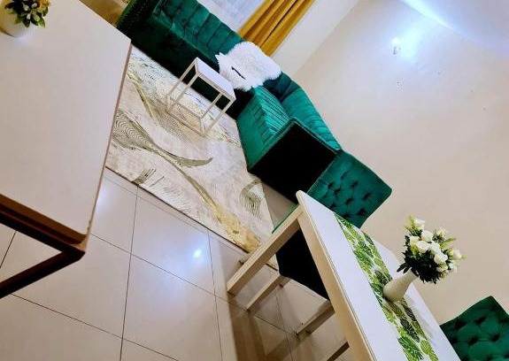 Hospital Apartamento | Fully Funrished 3 Bedroom Apartment with a Pool in Milimani Nakuru