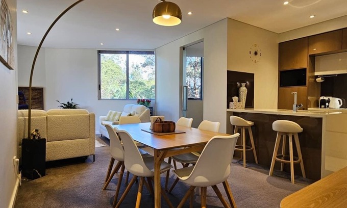 Lane Cove North Apartamento | Fully Furnished Apartment with Premium AmenitiesnLane Cove North/Long term