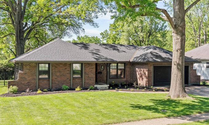 Lee's Summit Casa | Fully Furnished, Newly Remodeled, 3-bedroom home near downtown Lee's Summit
