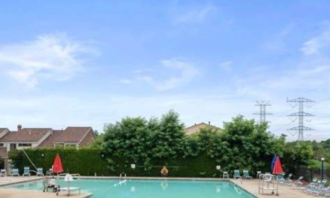 Stoughton Casa | Fully Furnished Townhome with 3 bedroom and 1.5 bath