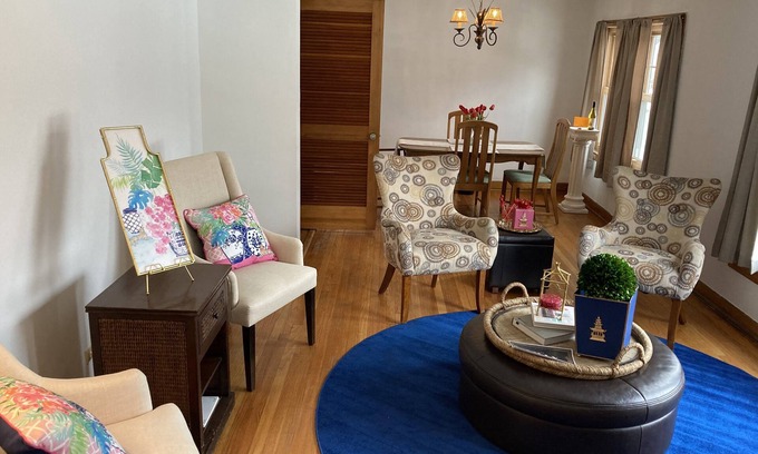 Western Springs Casa | Fully furnished long term rental home Western Springs