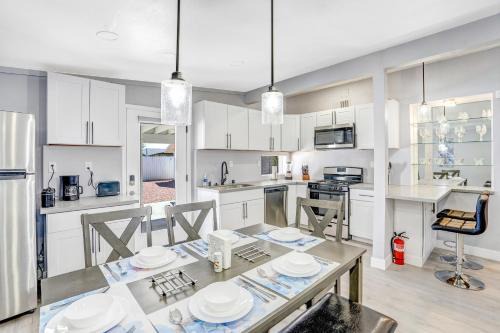 North Las Vegas Casa | Fully Remodeled, Landscaped, King Beds, Desk Space