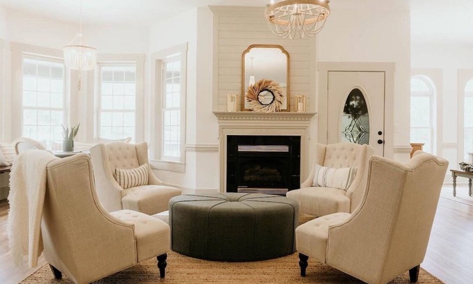 Mint Hill Casa | Fully remodeled Victorian home near Charlotte. Great for family gatherings.