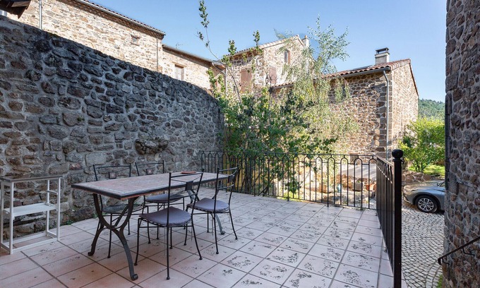 Saint-Alban-d'Ay Casa | Fully Renovated Typical House