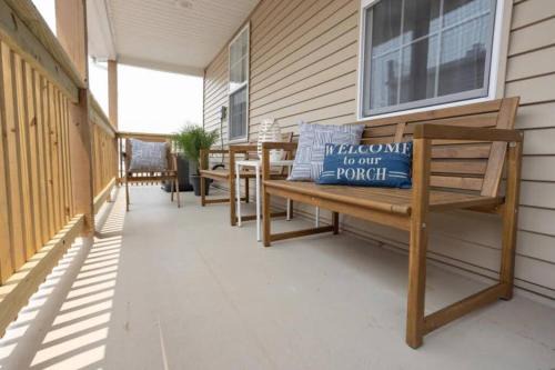 Wildwood Apartamento | Fully renovated 3Bdr apt 1.5 block from the beach