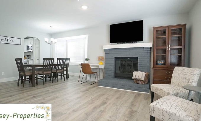 Northeast Raleigh Casa | Fully Renovated Home with Fenced Yard