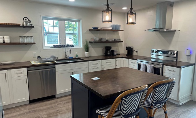 Village Green Casa | Fully renovated top to bottom, Coastal Chic
