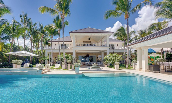 Punta Cana Villa | Fully Staffed Beachfront Gem for 20 guests