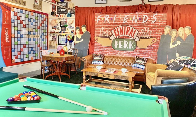 Ottawa Casa | Fun Escape 1 - Starved Rock - Skydive- Game Room