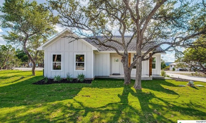Canyon Lake Casa | Fun New Lake House!
