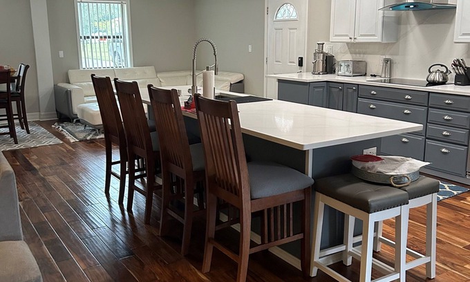 Dover Casa | Fun Spacious Country Living