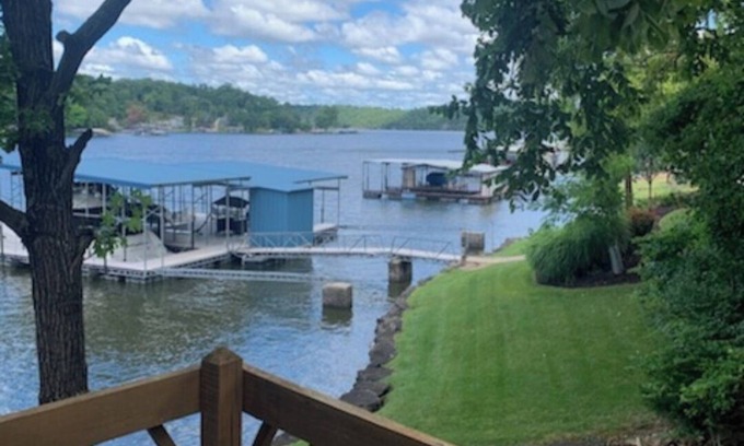 Linn Creek Casa | Fun times in Osage Beach - 3 bedroom house in Racetrack Cove