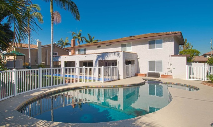 Northwest Anaheim Casa | Funtierland + Pirate's Lair + Cerca de Disney + Pool + Game Room + Patio trasero