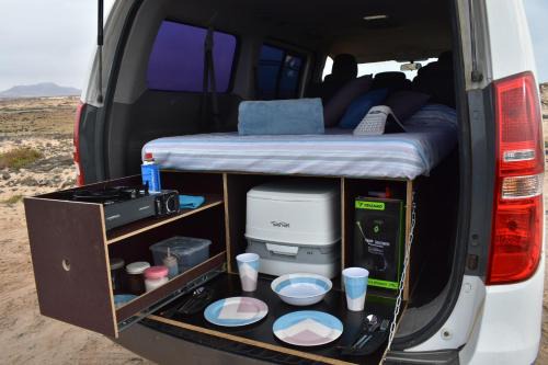 Puerto del Rosario Otro | FurgoCamper Van H1