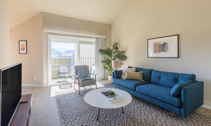 San Rafael Apartamento | Furnished 1BR in San Rafael + Parking, near Dtwn