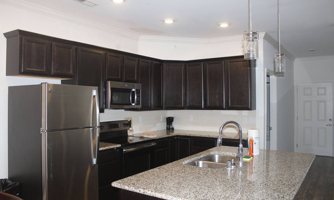 Keene - Military Road Apartamento | Furnished 2-bedroom apartment on the Southwest side of Lexington!
