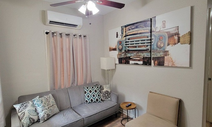 Beacon Hill Apartamento | Furnished 2BR-1BTH-Free Parking- Pet Friendly -30% OFF-Monthly Rental