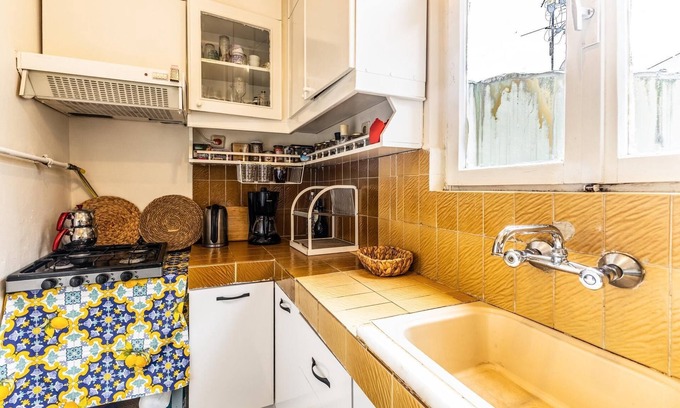Moda Apartamento | Furnished and Spacious Flat in Central Kadikoy