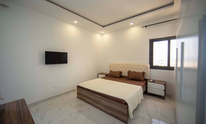Dakar Apartamento | Furnished apartment on 6th floor (sea view) Building with lift