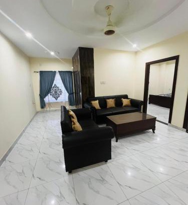 Sarai Alamgir Apartamento | Furnished bedroom Apartment