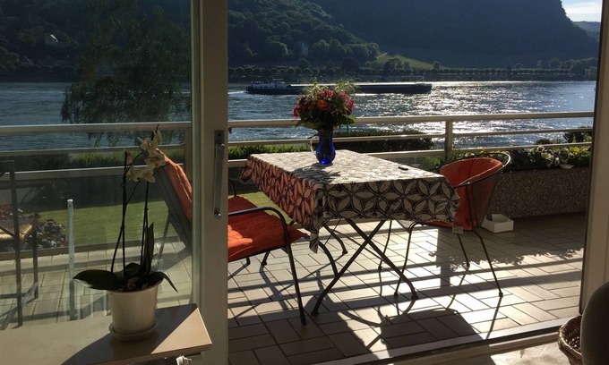 Mehlem Condominio | amueblado Traumloft am Rhein con Siebengebirgsblick