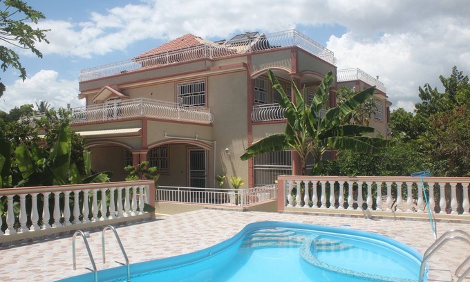 Jacmel Casa | Piso amueblado con piscina privada