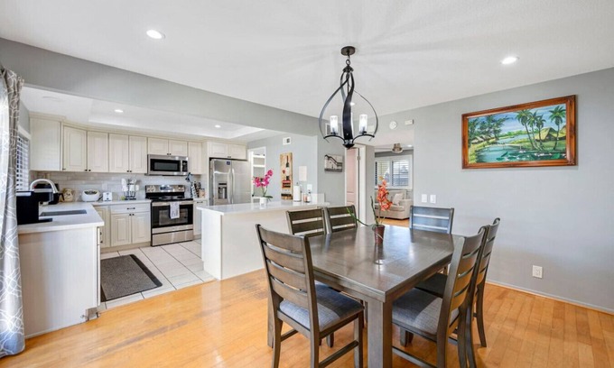 Cypress Casa | Furnished Midterm Rental | Townhome | City Center