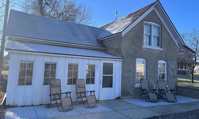 Elysian Casa | Furnished Rental: Everything included, MONTHLY Available, Fast INTERNET, MAIN St