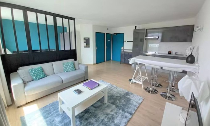 Chasseneuil-du-Poitou Apartamento | ★ FUTUROSCOPIO: APARTAMENTO BRILLANTE DE 40M2 ★