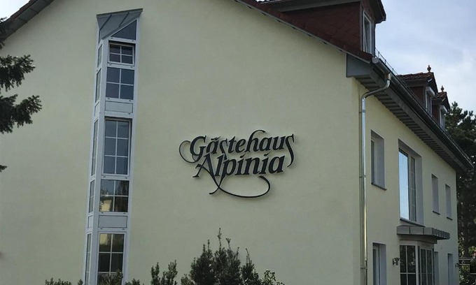 Lichtenrade Casa | Gästehaus Alpinia