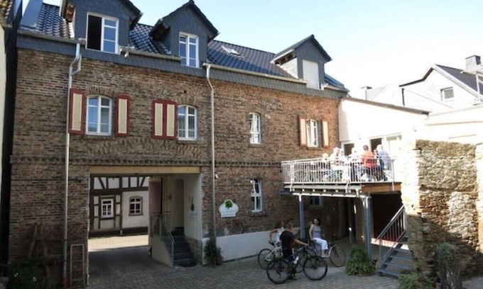 Burgschwalbach Casa | Gästehaus "auszeit" Burgschwalbach Ferienwohnung Burgblick 2
