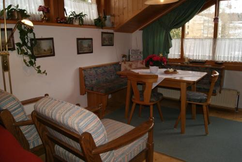 Rennweg am Katschberg Apartamento | Gästehaus Ferienwohnungen LACKNER