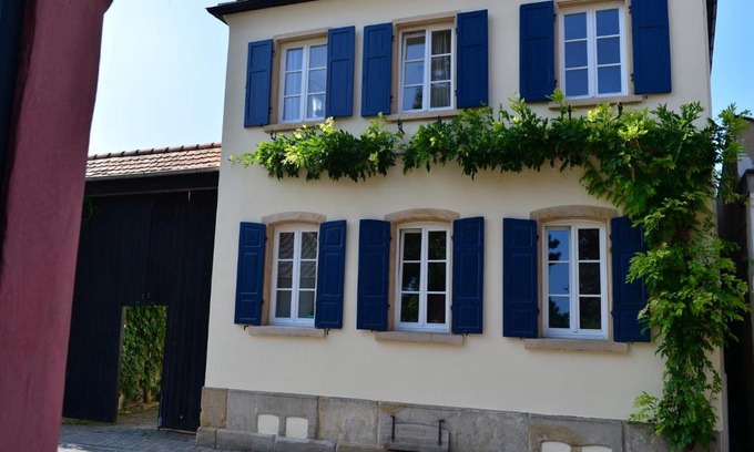 Weisenheim am Sand Casa | Gästehaus & Weingut GEHRIG