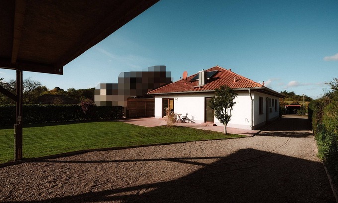 Klein Trebbow Casa | Gästehaus zum Schloßpark bei Schwerin