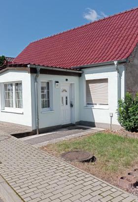 Locktow Apartamento | Gästewohnung Locktow, Hauptstraße 1
