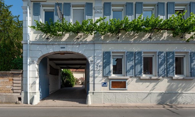 Grosskarlbach Cama Y Desayuno | Gästezimmer im Weingut Wolf