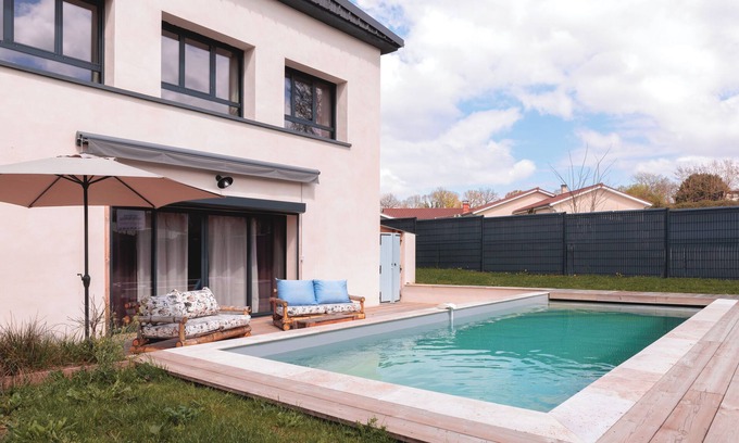 Saint-Etienne-sur-Chalaronne Casa | Gîte les Passages - 14 people - private pool