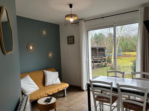 Cerans-Foulletourte Apartamento | Gîte à la campagne 3